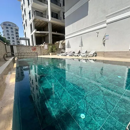 Mahmutlar With Swimming Pool - 6 Min Walk To Alanya